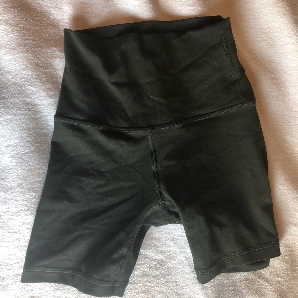 green lululemon biker shorts